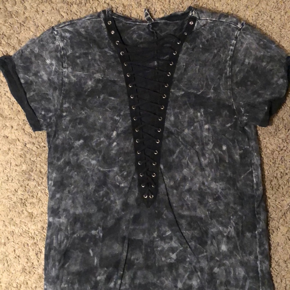 LF OPEN LACE FRONT MARBLE T-SHIRT !